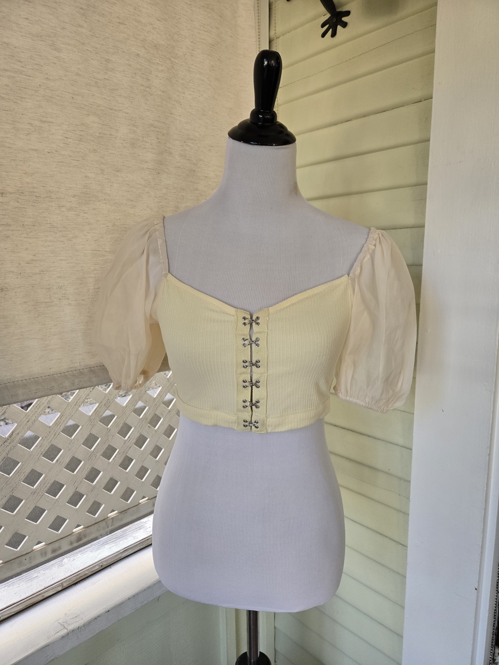 Cider Pale Yellow Ribbed Cropped Top with Cream Puff Sleeves